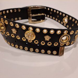 Versace Women's Black Gold Leather Belt 70 / 28